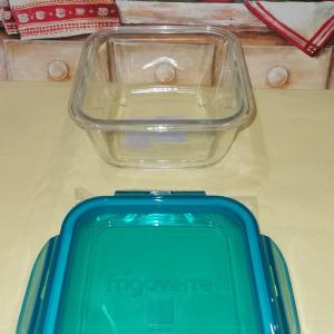 Bormioli Rocco Evolution türkiz szögletes üveg tároló+műanyag tető, 14x14x8 cm,