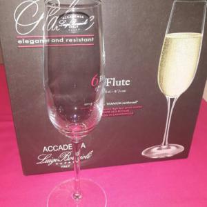 Luigi Bormioli Palace Flute talpas pezsgős flőte, 23,5 cl, 6 db, 198215