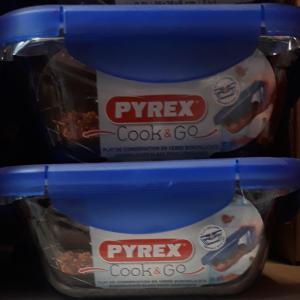 Pyrex Cook&Go; szögl.üvegtál+fedő, 16X16X6 cm, 0,8 liter, 203209