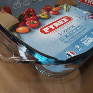 PYREX IRRESISTIBLE szögletes sütőtál füllel, üveg, 35X23x7 cm, 3 liter, 203192
