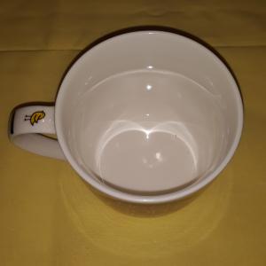R2S Need More Tea porcelán csíkos bögre litografált díszdobozban, 35 cl, 153437