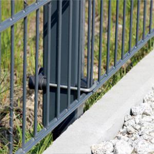 Rögzítő kengyel kerítéshez 40x100mm-es. 10 db