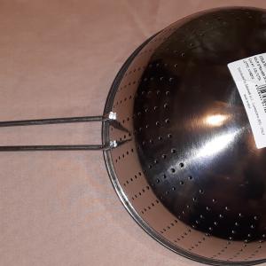 Salvinelli rozsdamentes nyeles tésztaszűrő, 24 cm, 430095