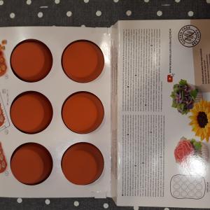 Tescoma Delícia Sil.prime szilikonos muffin sütőforma, 12 lyukú, 629434