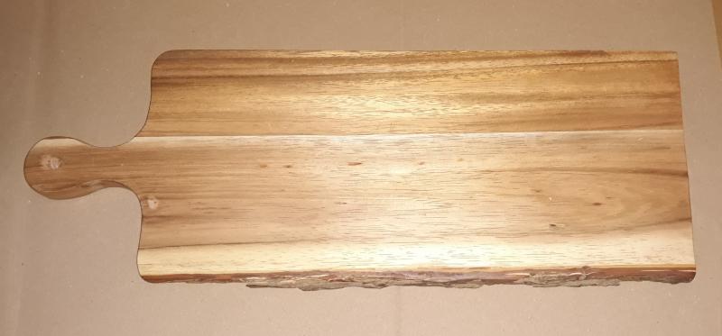 Fa vágódeszka 17x46x2 cm nyeles csíkos