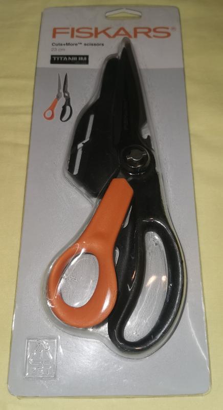 Fiskars Cuts+more olló, 23 cm