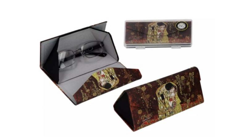 H.C.021-8360 Összehajtható műanyag szemüvegtok 0,57x16x6cm, dobozban, Klimt: The Kiss