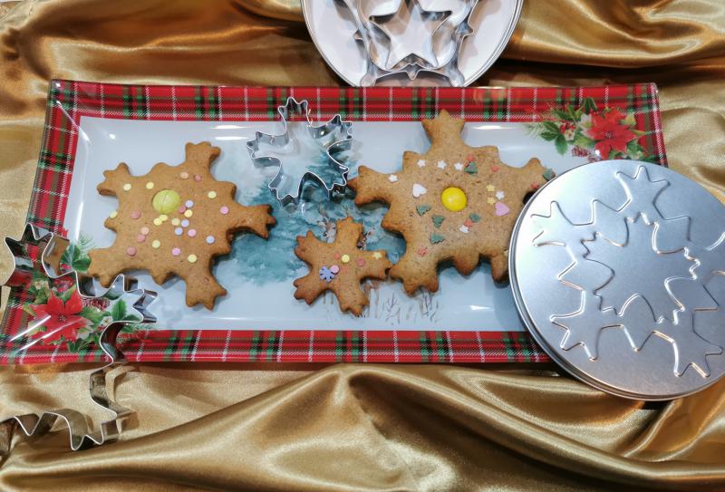 Karácsonyi kiszúró formák dobozban, 5 db, Ikarácsonyikiszúrókdobozban