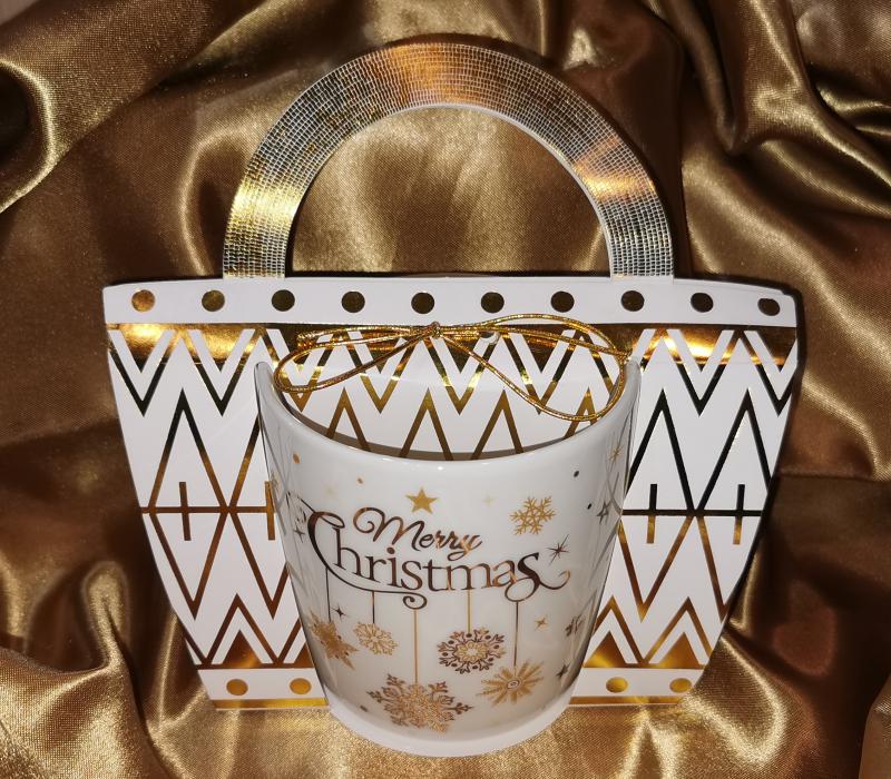 Karácsonyi porcelán bögre arany-antracit díszítéssel, Merry Christmas felirattal, 38 cl, 1 db,