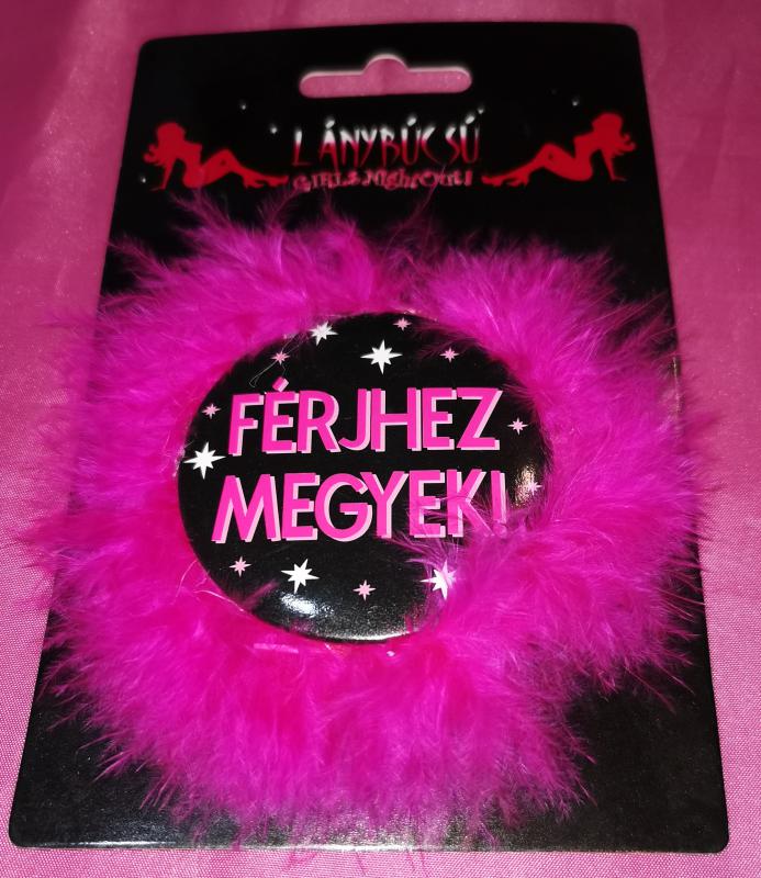 Kitűző "Férjhez megyek!" felirattal, 1 db