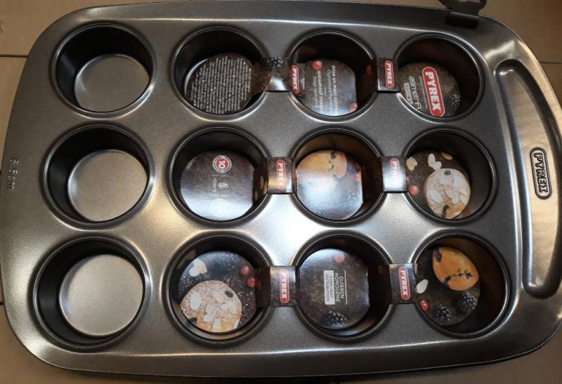 PYREX ASIMETRIA bevonatos muffin sütőforma, 12 lyukú, 203197