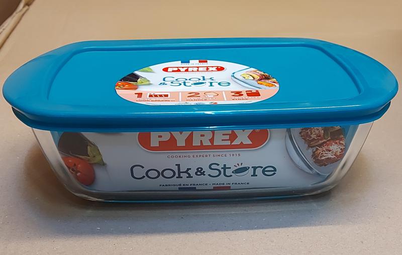 PYREX COOK STORE szögletes üveg sütőtál, műanyag tető, 23X15X6 cm, 1,1 liter, 203063