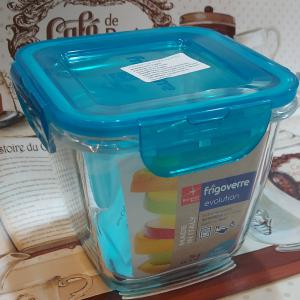 Bormioli Rocco Evolution szögl. tárolóedény, türkíz, 12X12X11 cm,  75cl, 119892