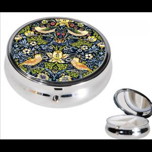 FRI.19961 Gyógyszeres fémdoboz 3 fakkos 6x2,1cm, William Morris: The strawberry tief