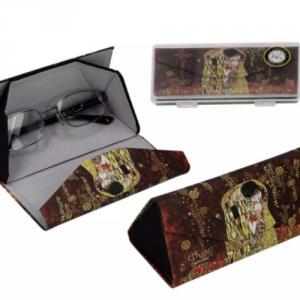 H.C.021-8360 Összehajtható műanyag szemüvegtok 0,57x16x6cm, dobozban, Klimt: The Kiss