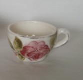 Vanilia Kerámia 30-05, Domború mintás kávéscsésze,virágos bordó,kerámia, V.K.30-05