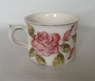 Vanilia Kerámia 30-09, Domború mintás nagyibögre,virágos bordó,kerámia, V.K.30-09