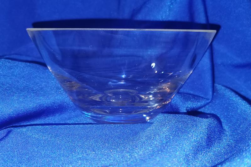 Üveg tálka-kínáló, 14,5 cm, 1 db