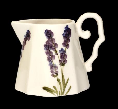 Vanilia Kerámia 52-02 Violin levendulás tejkiöntő, 3 dl, kerámia, V.K.52-02