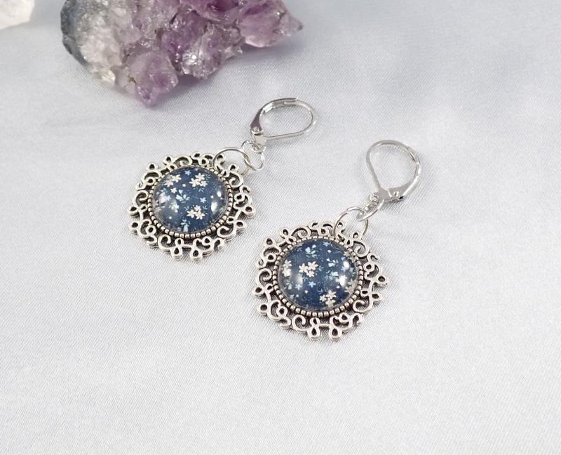 Apró virágos, sötétkék fülbevaló