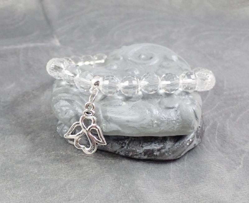 Áttetsző gyöngy karkötő angyalkás 1