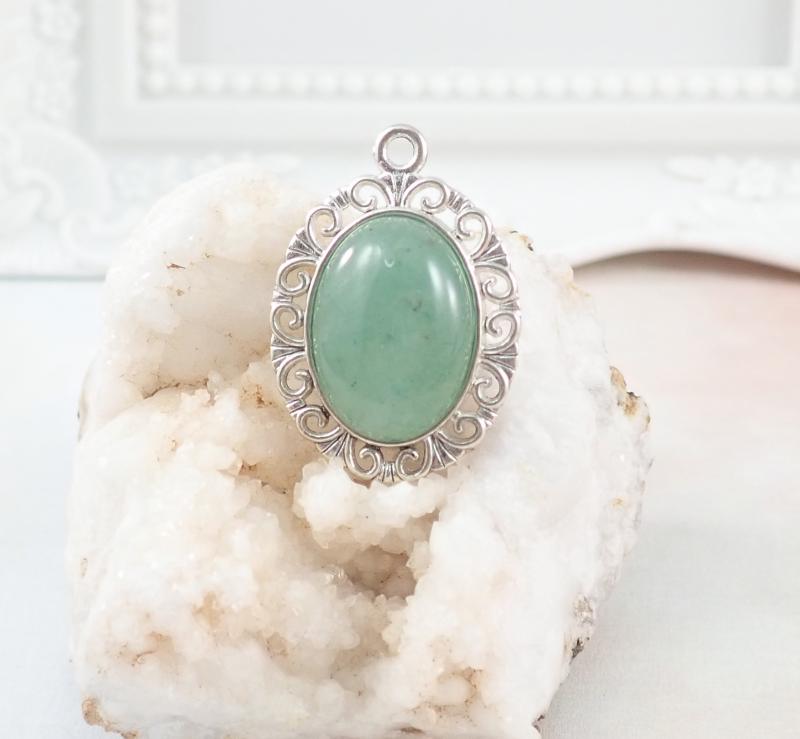 Aventurin medál antikolt keretben, kicsi