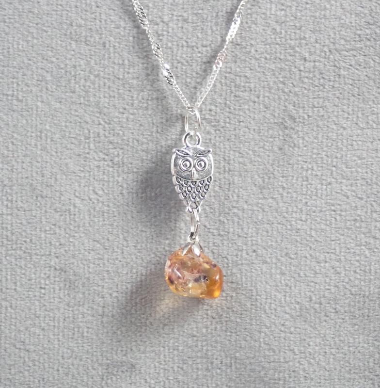 Baglyos medál citrinnel