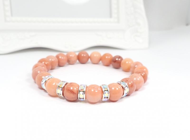 Barackszín aventurin karkötő csillogó köztesekkel