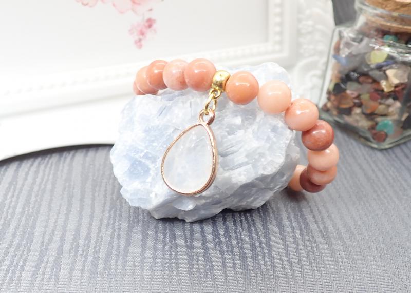 Barackszín aventurin karkötő hegyikristállyal