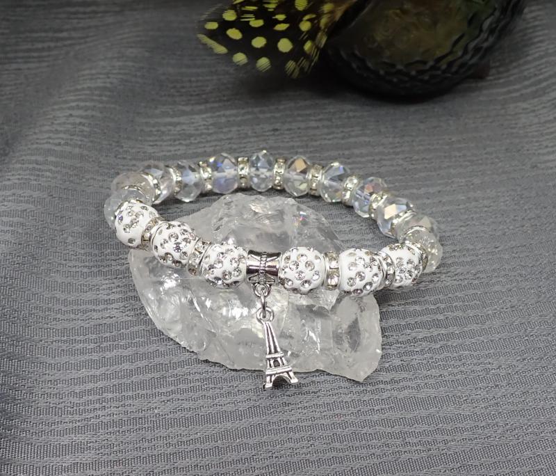 Csajos, csillogós karkötő Eiffel-toronnyal, áttetsző