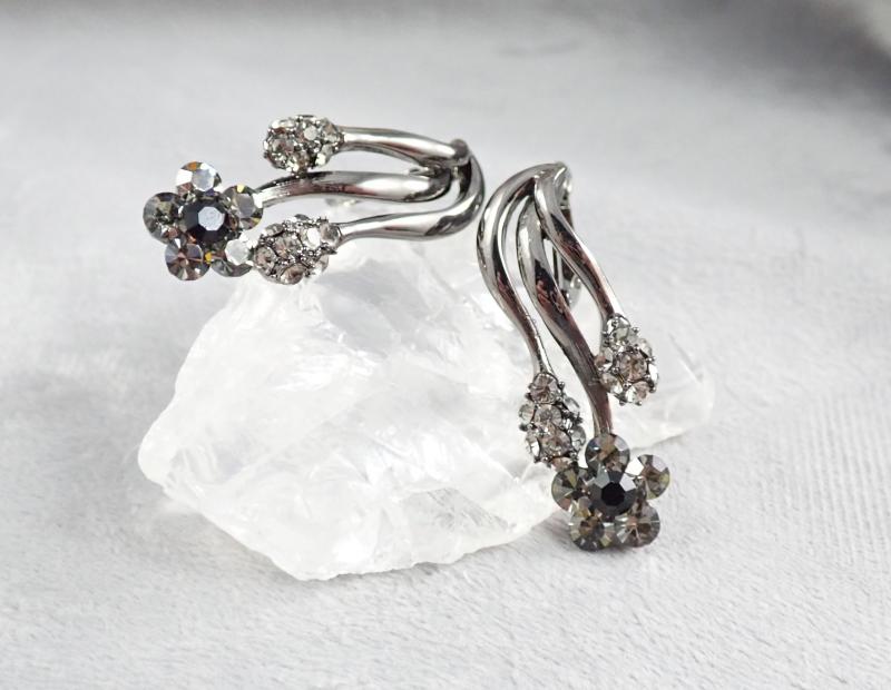 Csillogó virág fülbevaló, sötét