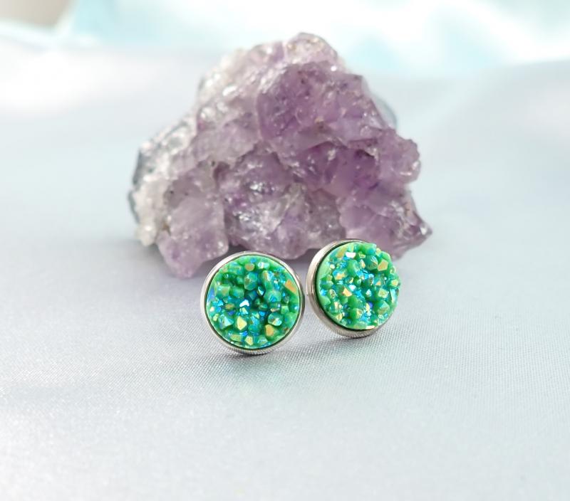 Druzy fülbevaló, zöld (10mm)