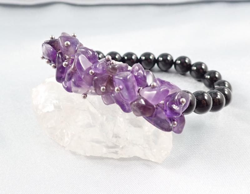 Éjfény ametiszt és ónix karkötő