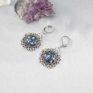 Apró virágos, sötétkék fülbevaló