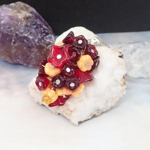 Bordó virágfürt medál