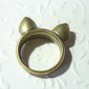 Cicafüles gyűrű bronz színű