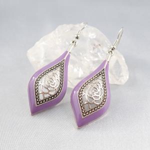 Csipkés, zománcozott fülbevaló, lila