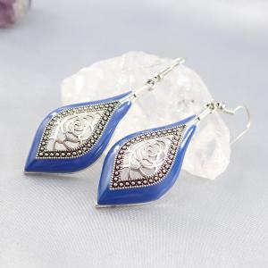 Csipkés, zománcozott fülbevaló, sötétkék