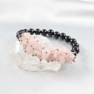 Éjféli rózsa karkötő