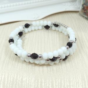 Fekete-fehér memória karkötő