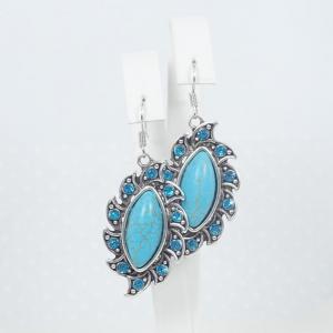 Ívelt, köves fülbevaló