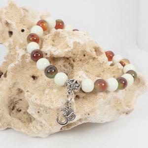 Jáde és achát karkötő OM medállal (XL)