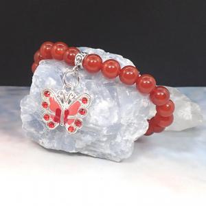 Karneol karkötő pillangóval