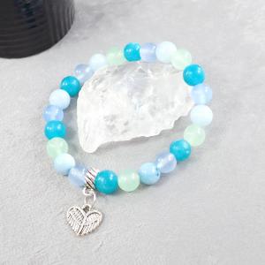 Kék árnyalatok karkötő szívvel