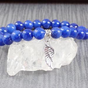Királykék jáde karkötő angyalszárnnyal