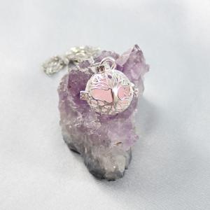 Nyitható medál, rózsaszín gyönggyel, kicsi