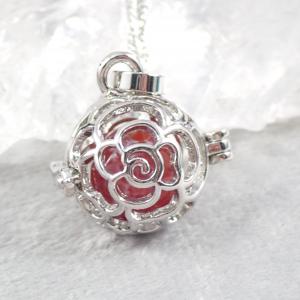 Nyitható medál, tűzachát gyönggyel, kicsi