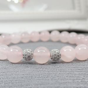 Rózsakvarc karkötő cikrondíszes gyöngyökkel