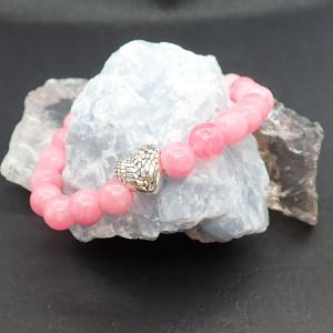 Rózsaszín jáde karkötő szívvel