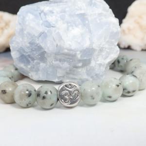 Szezámkő karkötő OM jellel (XXL)